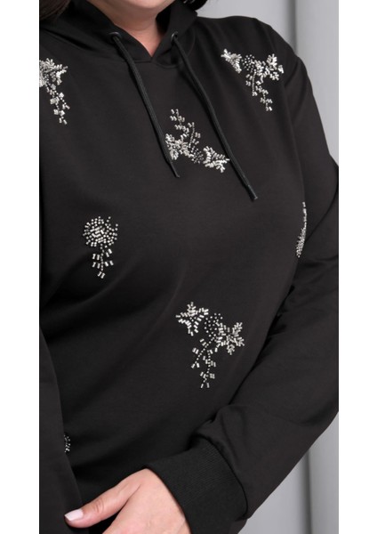 Kadın Büyük Beden Siyah, Çiçek Motifli Boncuk Işli, Kapüşonlu Eşofman Takım 65N39192 fırsatları