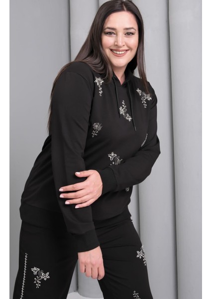 Kadın Büyük Beden Siyah, Çiçek Motifli Boncuk Işli, Kapüşonlu Eşofman Takım 65N39192 indirimleri