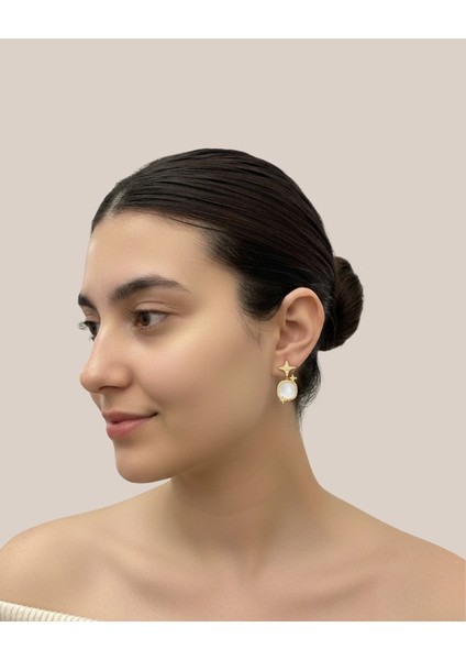 Sedef Yıldızı Küpe