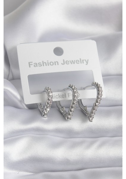 Pirinç Gümüş Renk Kalp Model Zirkon Taş Detay Kadın Küpe - TJ-BKP8284