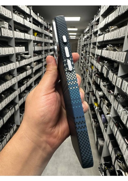 iPhone 17 Pro Max Kılıf Kevlar Magsafe Şarj Destekli Kamera Korumalı Karbon Fiber Hassas Tuşlu modelleri