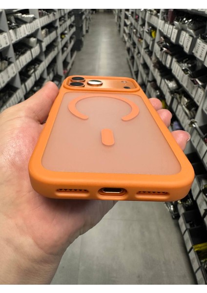 iPhone 17 Pro Max Kılıf Kamera Çıkıntılı Magsafe Şarj Destekli Yumuşak Kenarlı Mat Kapak modelleri