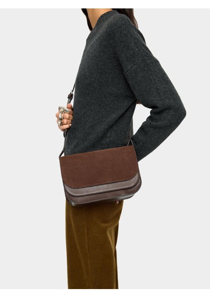 Çift Kapaklı Çapraz Askılı Çanta