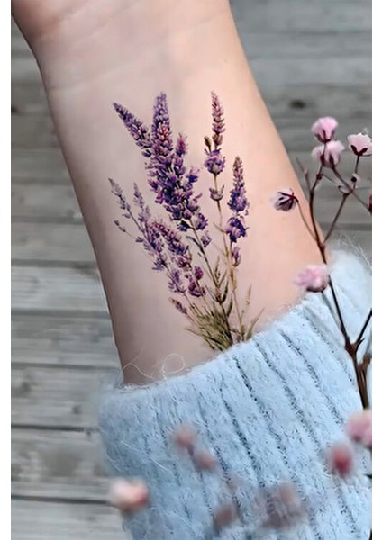 Renkli Minimal Lavanta Dövmesi indirimleri