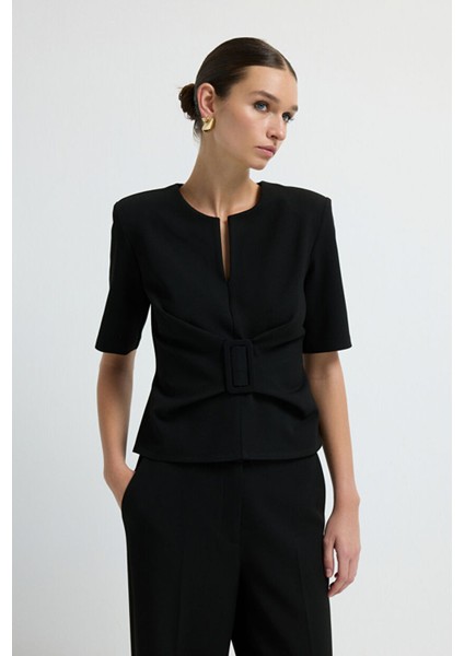 Toka Detaylı Kısa Kollu Bluz Siyah 11545552000 fırsatları