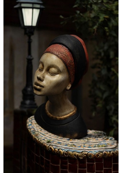 Dekoratif Afrikalı Kadın Biblo