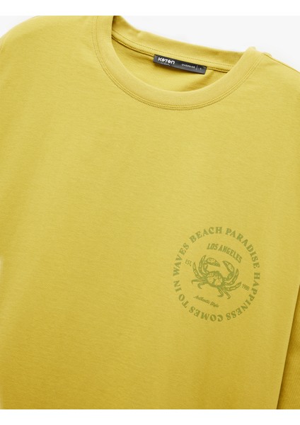 Kısa Kollu Pamuklu Tok Kumaş Bisiklet Yaka Arkası Baskılı Tişört