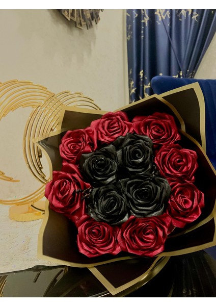 7 Li Kırmızı ve Siyah Renk Sonsuzluk Söz, Nişan Solmayan Gül Buketi fiyatları