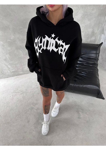 Konfor Modeli Oversize Kapüşonlu Pamuklu Üç İplik Şardonlu Kanguru Cepli Baskılı Sweatshirt fiyatları