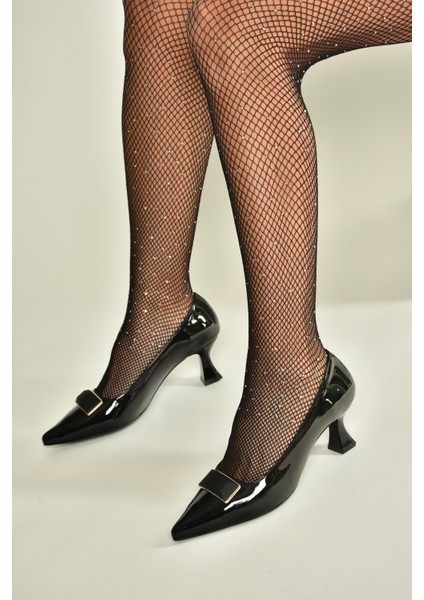 V250521108 Siyah Rugan Kalın Topuklu Sivri Burun Kadın Ayakkabı