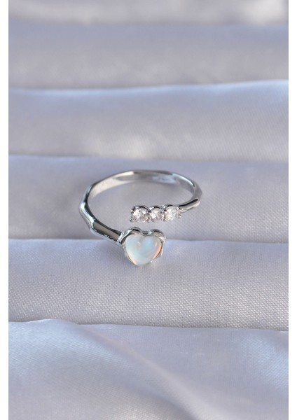 Pirinç Gümüş Renk Zirkon Taşlı Sedefli Kalp Model Ayarlanabilir Yüzük fiyatları