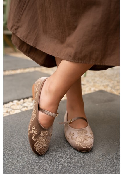 Semy Vizon Nakış Detaylı Babet modelleri