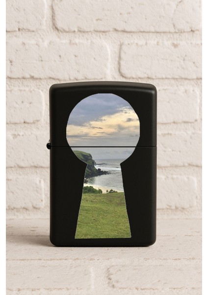 Uv Baskılı Desenli Metal Benzinli Siyah Çakmak Cep Çakmağı - Anahtar Deliği