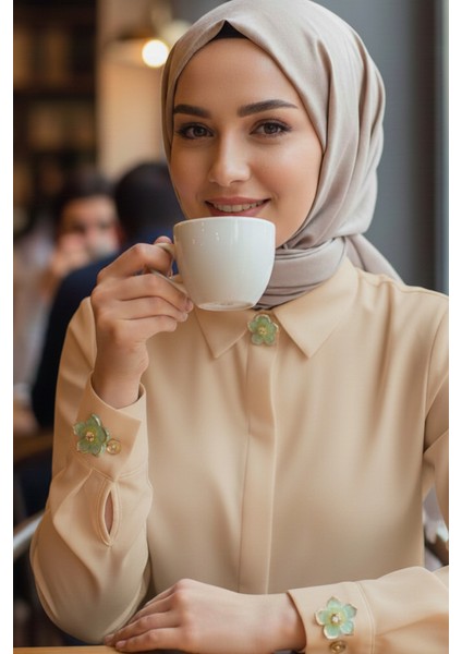 Şeffaf Mavi Gold Detaylı Düğme Kapağı Broş Klips Toka