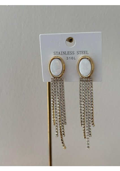 Beyaz Sedef Oval Taş Su Yolu Model Sallantılı Gold Çelik Küpe modelleri