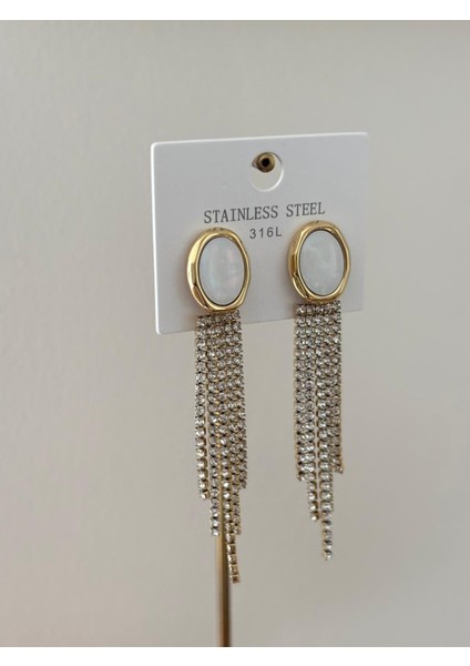 Beyaz Sedef Oval Taş Su Yolu Model Sallantılı Gold Çelik Küpe indirimleri