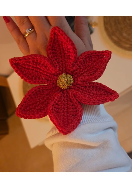 El Yapımı Kırmızı Tığ Işi Çiçek Saç Tokası, Örgü, Altın Renkli Merkezli, Saç Aksesuarı