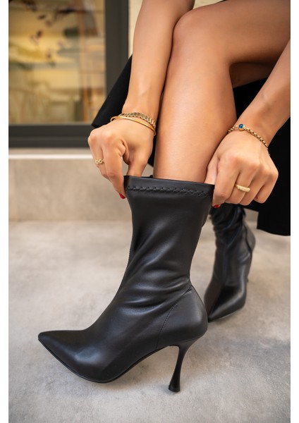 Prino Siyah Deri Streç Bot