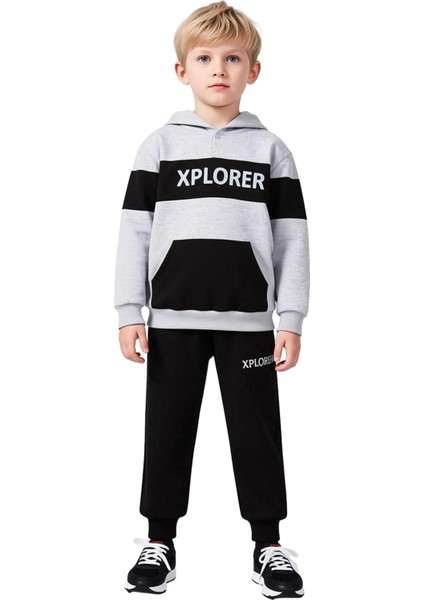 Keşif Ruhu Taşıyan Erkek Çocuk Kapüşonlu Takımı Rahatlık ve Tarz Kaliteli Şık Rahat fiyatları