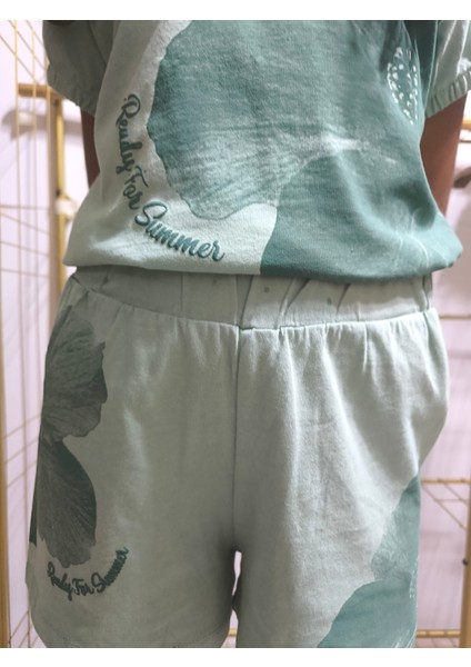 Kız Çocuk Şortlu Tişörtlü Takım Pamuklu Büyük Çiçek Desenli Küf Yeşili