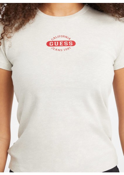 Yuvarlak Yaka Baskılı Çok Renkli Kadın T-Shirt Guess Jeans Kadın Slim Fit modelleri