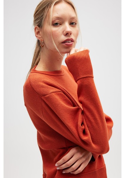 Risu, Düz Örgü Kadın Mevsimlik Triko Bisiklet Yaka Kazak - Turuncu