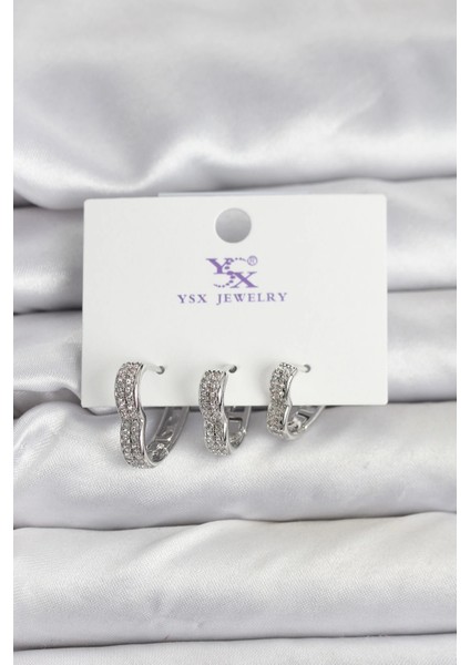 Gümüş Renk Pirinç Zirkon Taşlı Kalpli Kadın Küpe