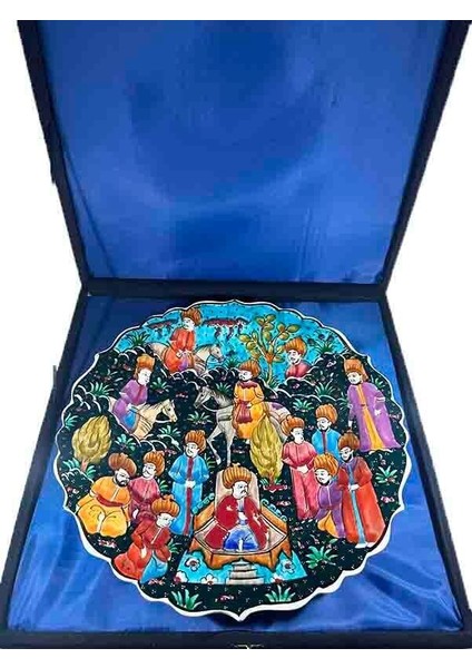 El Yapımı Minyatürlü Iznik Çini Tabak – Hükümdarın Divanı modelleri