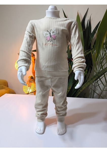 Kız Bebek Kelebek Desenli Üçlü Takım (Omuzdan Çıtçıtlısweatshirt+ Dantelli Kapşonluyelek+Pantolon) modelleri