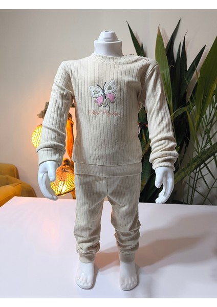 Kız Bebek Kelebek Desenli Üçlü Takım (Omuzdan Çıtçıtlısweatshirt+ Dantelli Kapşonluyelek+Pantolon)