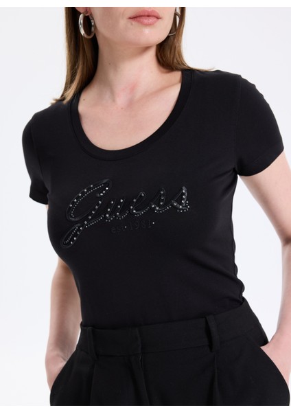 Yuvarlak Yaka Baskılı Siyah Kadın T-Shirt Embro Kadın Slim Fit T-Shirt fırsatları