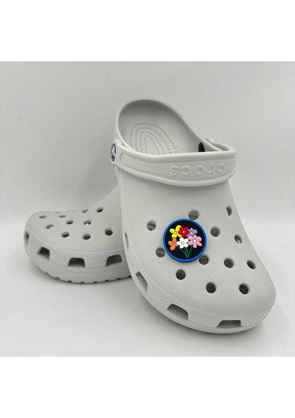 Terlik Süsü ve Aksesuarı , Çanta Süsü – Jibbitz 3D Çiçekli Yuvarlak Tablo Logo Aksesuar modelleri