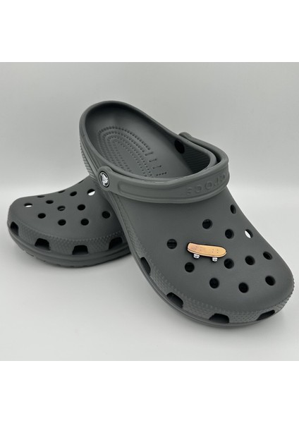 Terlik Süsü ve Aksesuarı , Çanta Süsü – Renkli Jibbitz Kaykay Görselli Figür Aksesuarı modelleri