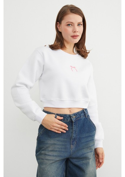 3 Iplik Fiyonk Nakışlı Crop Sweatshirt