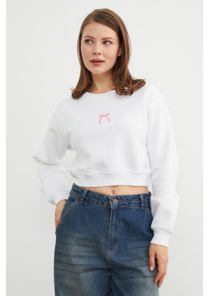 3 Iplik Fiyonk Nakışlı Crop Sweatshirt