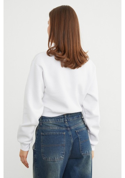 3 Iplik Fiyonk Nakışlı Crop Sweatshirt