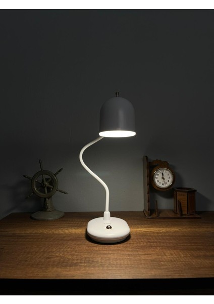 Berlin Şarjlı Masa Lambası