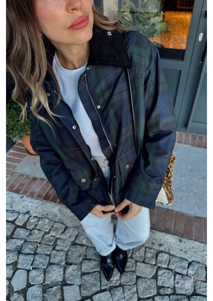 Lacivert Yeşil Ekoseli Kadife Yakalı Kapitone Ceket modelleri