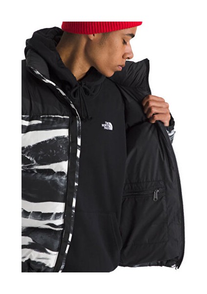 M 1996 Retro Nuptse Jacket -Print Erkek Outdoor Montu (700 Dolgu Kaz Tüyü) NF0A8D16DJI1 Siyah