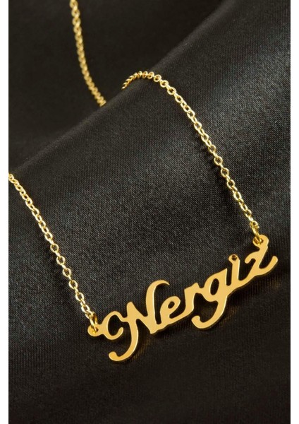 Nergiz Isimli Kolye (Kişiye Özel)