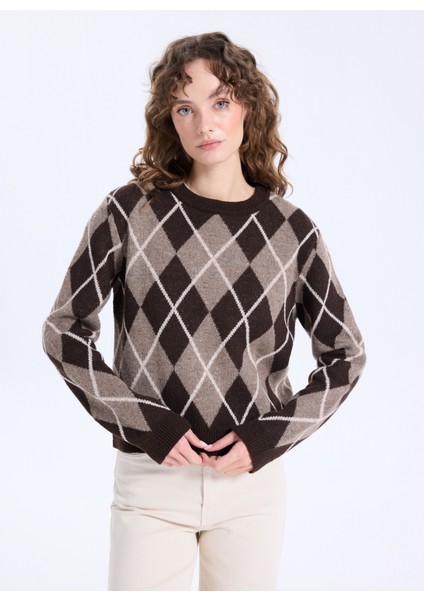 Bisiklet Yaka Relaxed Baklava Desenli Kahve Kazak Kadın J5WL-KZK7168