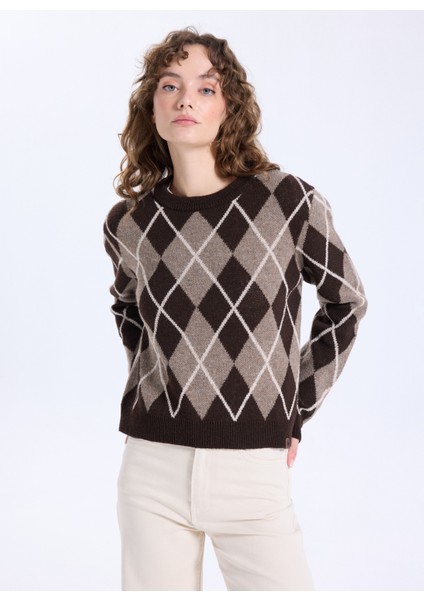 Bisiklet Yaka Relaxed Baklava Desenli Kahve Kazak Kadın J5WL-KZK7168 modelleri