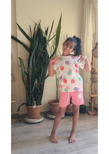 Kız Çocuk Şortlu Takım Ananaslı
