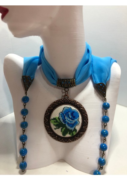 Kanaviçe Işlemeli Fular Kolye fiyatları