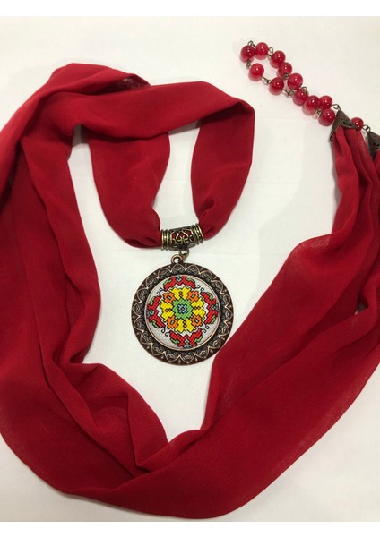 Kanaviçe Işlemeli Fular Kolye modelleri