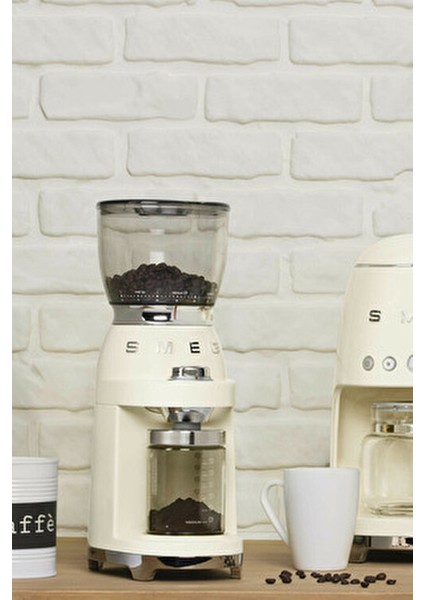 50's Style Krem Kahve Öğütücü Döküm Alüminyum Gövde ile Barista Kalitesi
