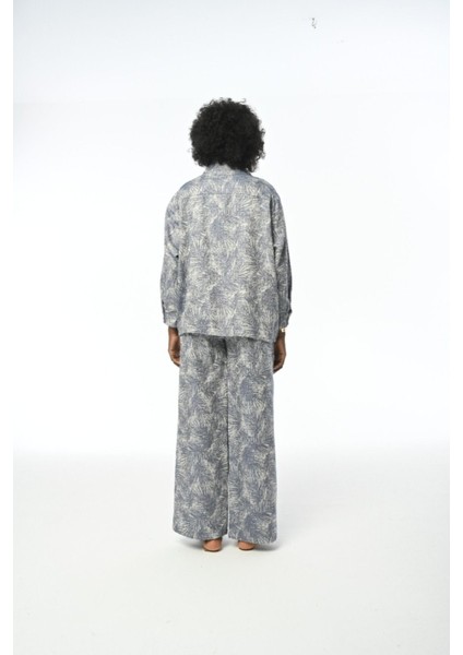 Kadın Çift Cepli Desenli Lacivert Gömlek fırsatları