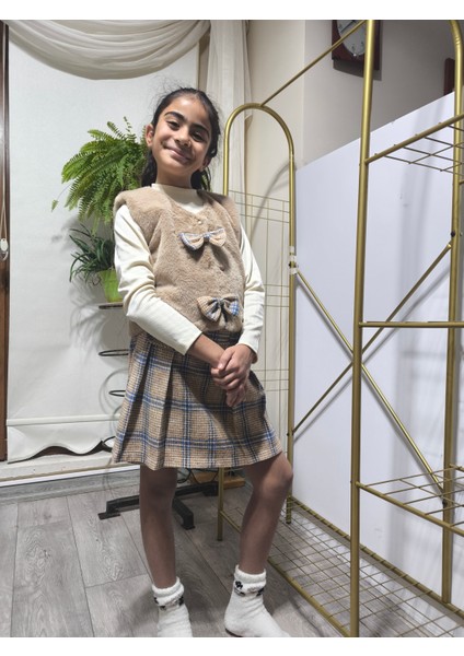 Kız Çocuk Üçlü Takım (Peluşlu Yelek+Pamuklu Bluz+Kaşe Şort Etek) Şık Kışlık Camel indirimleri