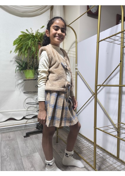 Kız Çocuk Üçlü Takım (Peluşlu Yelek+Pamuklu Bluz+Kaşe Şort Etek) Şık Kışlık Camel