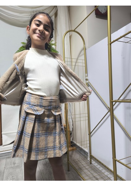 Kız Çocuk Üçlü Takım (Peluşlu Yelek+Pamuklu Bluz+Kaşe Şort Etek) Şık Kışlık Camel